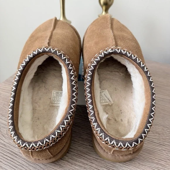 UGG Tasmans - Picture 2 of 3